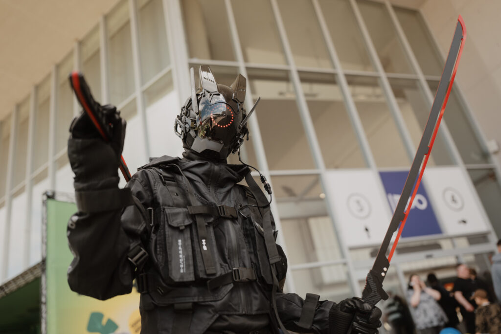 „Comic Con Baltics 2026 sponsored by Samsung“ prasidėjo: holivudo žvaigždės, žaidimų turnyrai ir įspūdingi K-pop bei cosplay pasirodymai